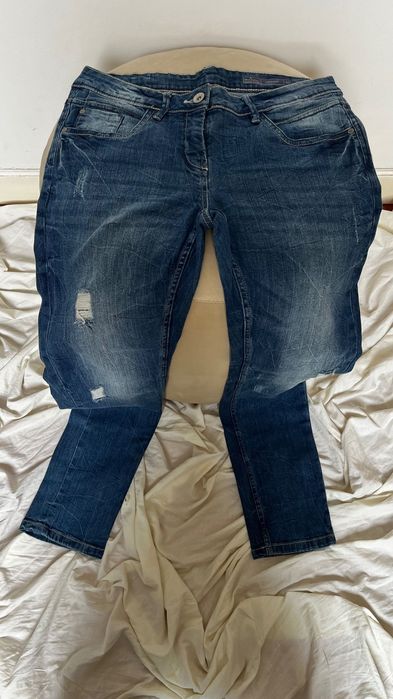 Calças ganga com design único