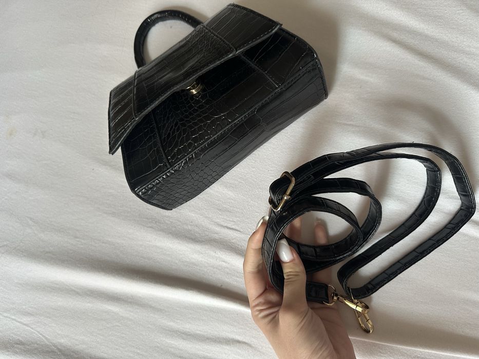 Чорна сумка. Шкіряна сумка. Sinsay