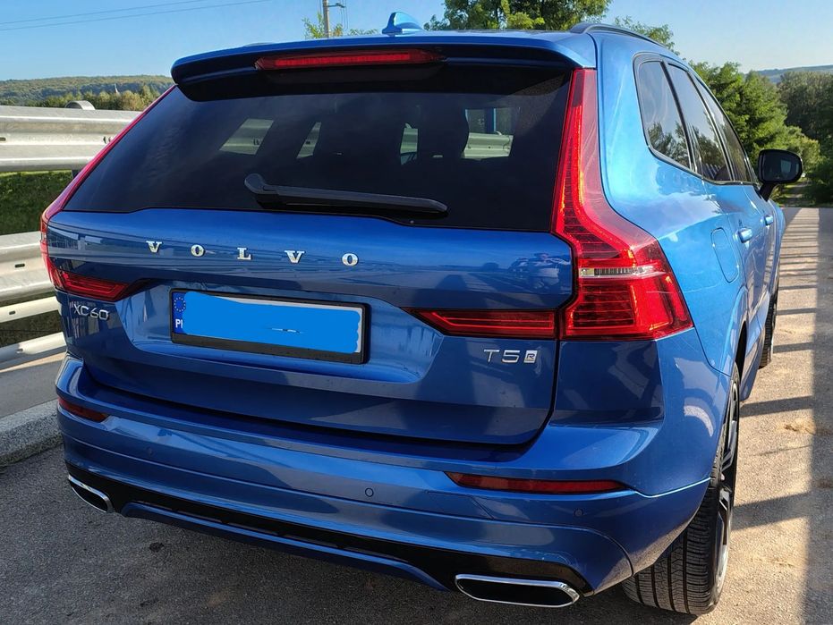Volvo XC 60 Volvo XC60 T5 R-Design | 2020 | 66 600 km | 147 000 zł
