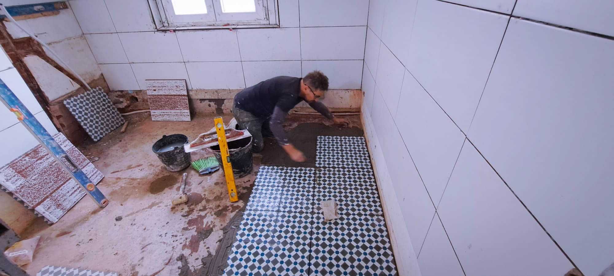 Remodelações , chão flutuante, pinturas, telhados,  infiltrações etc