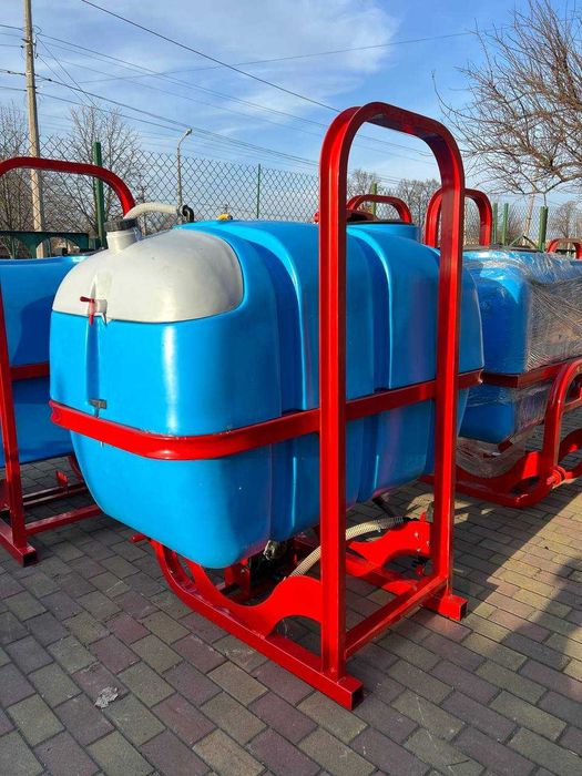 Обприскувач навісний тракторний 800л./14м.