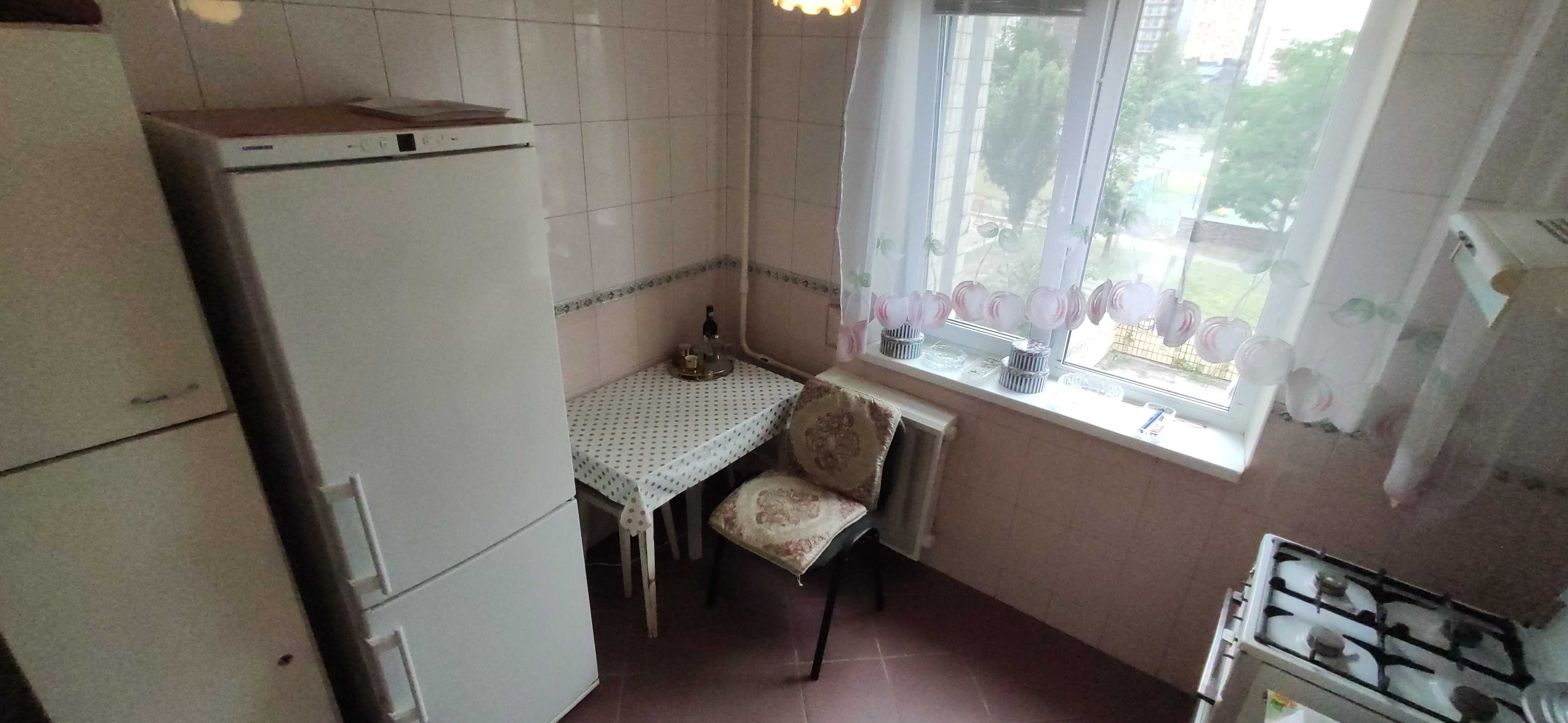 Продам 3-к. квартиру в Оболонському районі. Оболонський проспект 28в