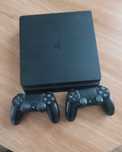 Konsola PlayStation 4