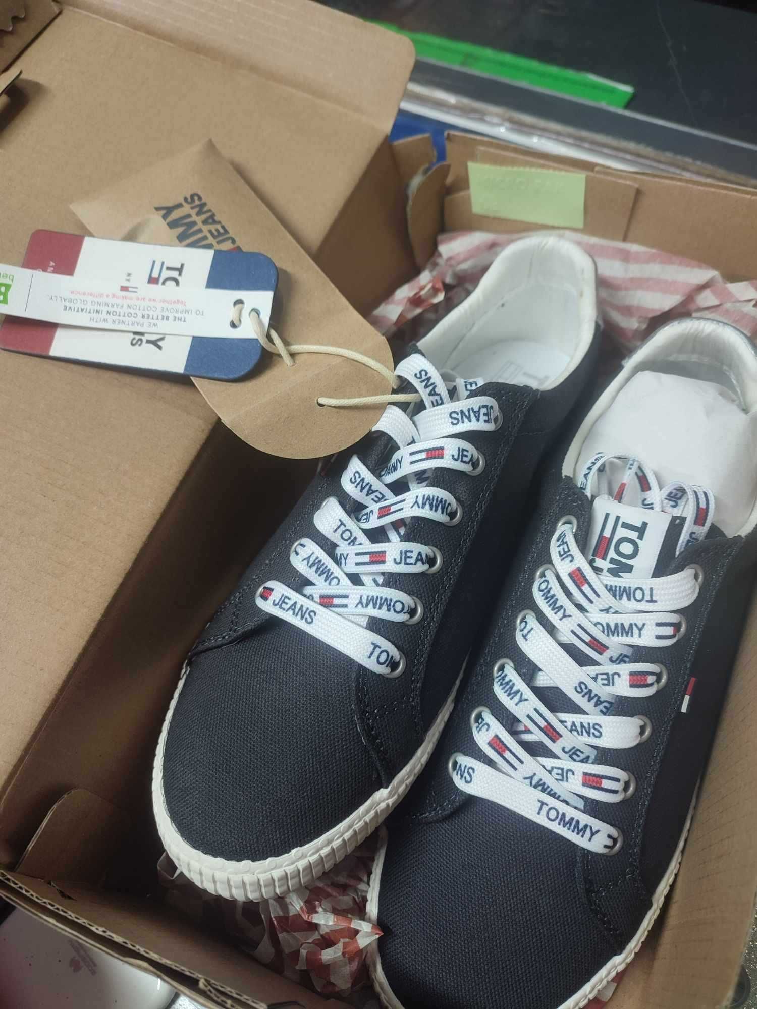 Nowe trampki, sneakers Tommy Jeans EN0EN00602 rozmiar 39 czarne