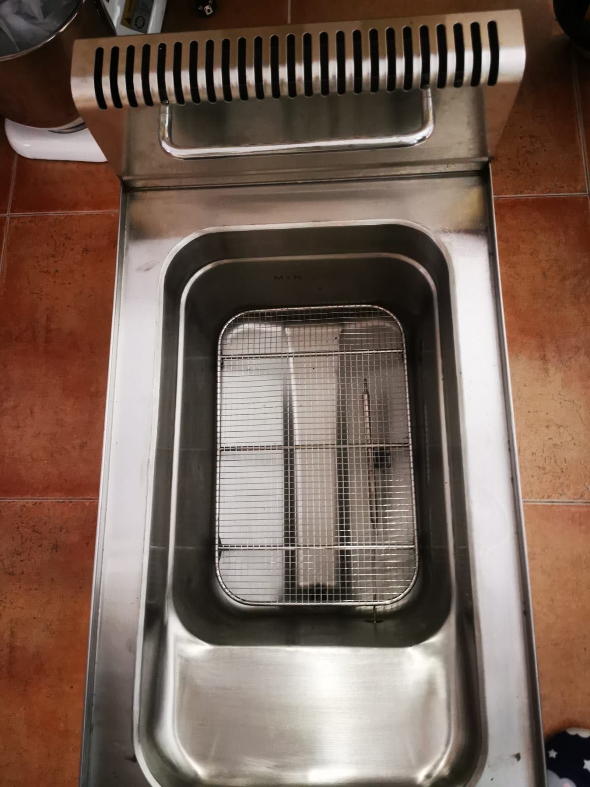 Fritadeira Profissional a Gás Ideal para Pastelaria e Restauração