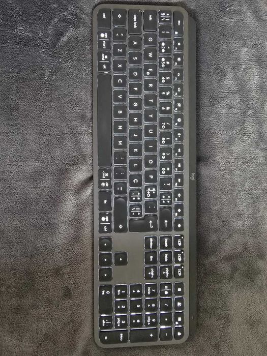Teclado Logitech MX Keys