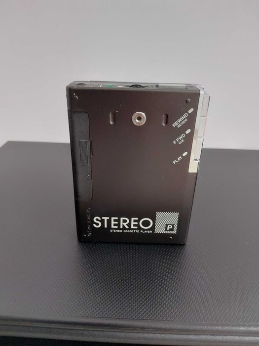 AIWA HS-P05 Mk II Stereo Cassette Player.