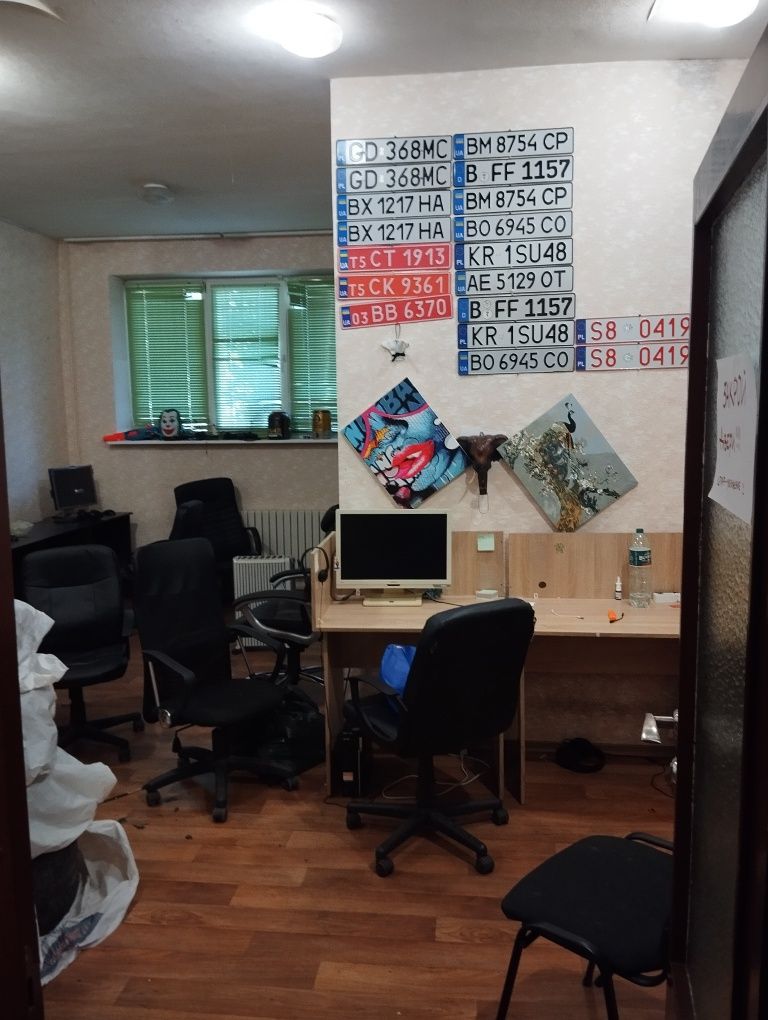Продам коммерческое помещение, Кирова 18, Александра Поля, центр