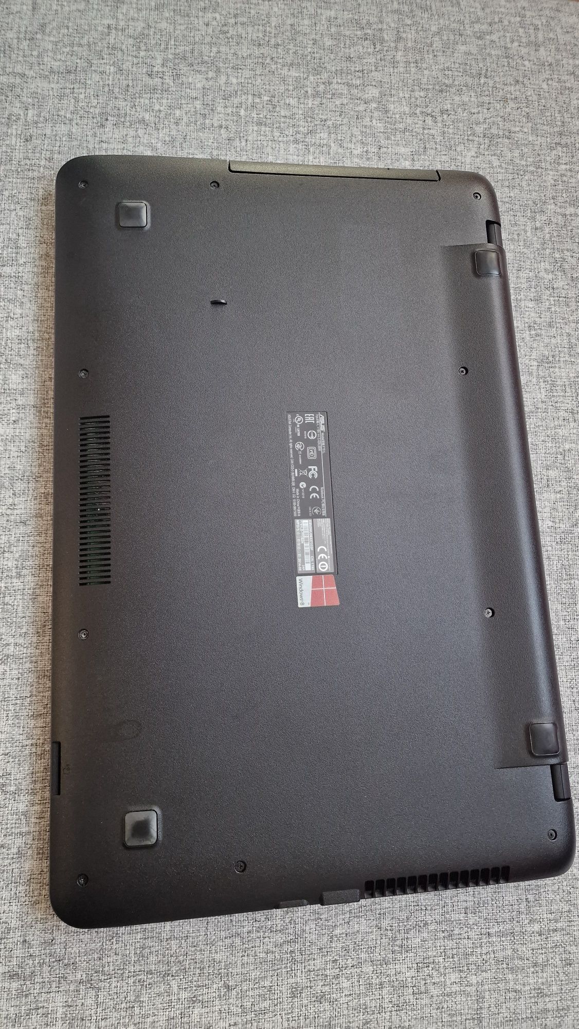 Laptop ASUS F751L 17.3"