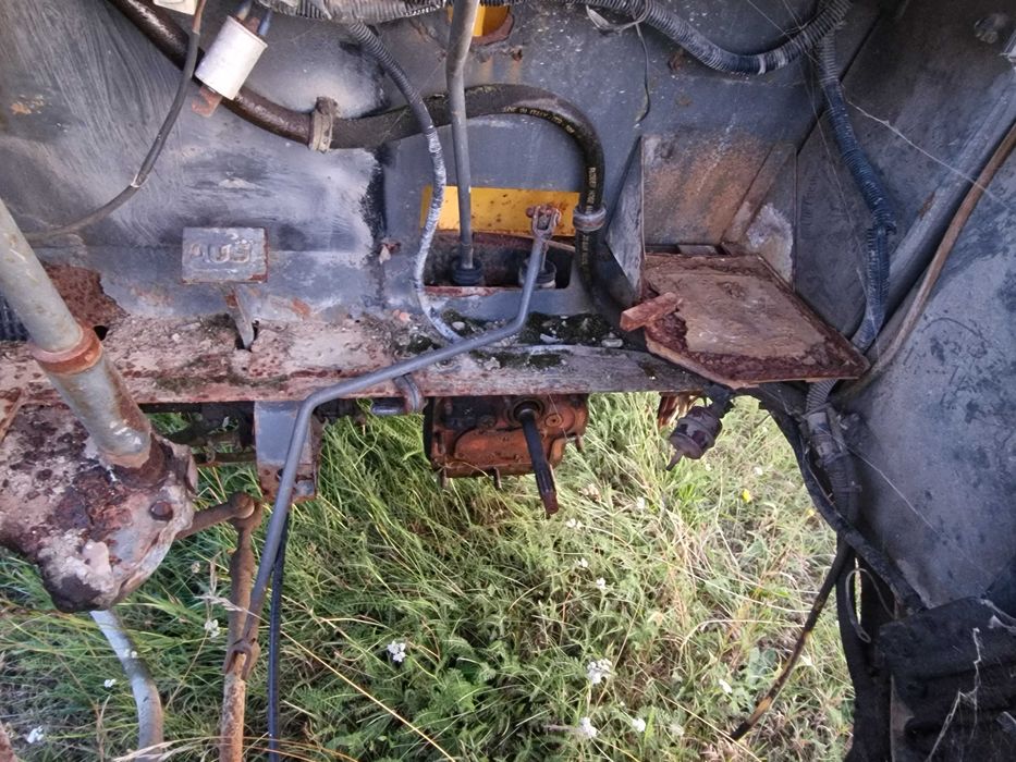 Wozidło budowlane wysoki wysyp 1t Ausa 108DA Uszkodzone FV23%