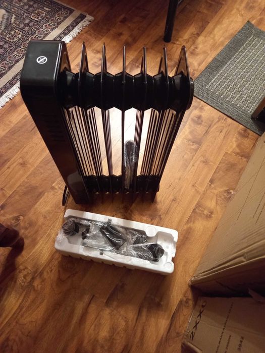 Grzejnik olejowy 2000 W,2500 W,energooszczędny Nowy