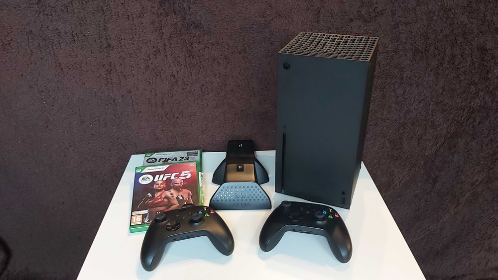 Xbox Series X 1Tb z napędem+2 pady+ładow. do padów+3 gry+UBEZPIECZENIE