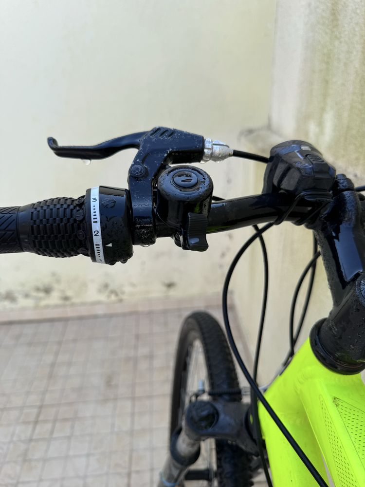 Bicicleta btt homem em perfeito estado