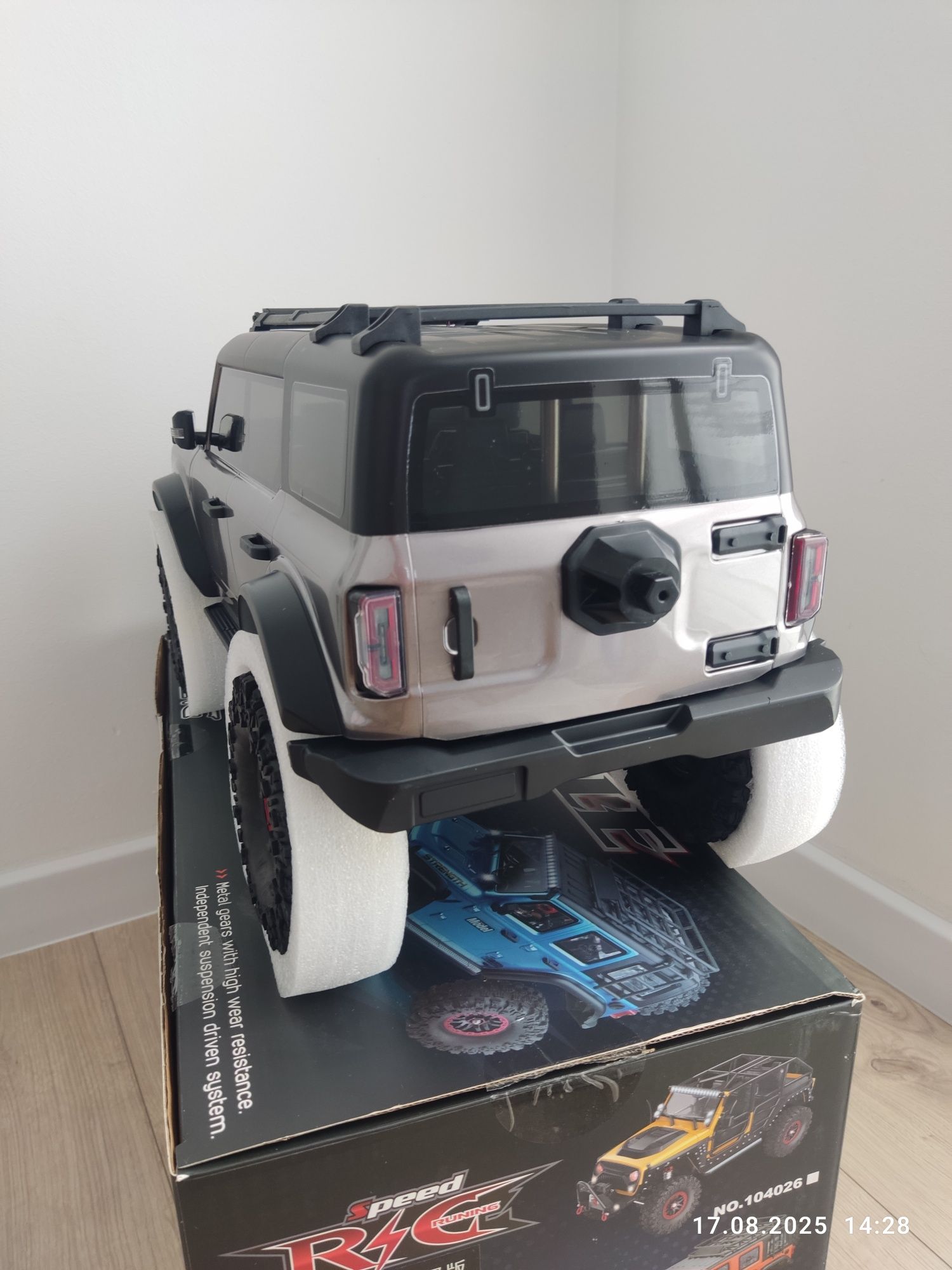 RC crawle wltoys  1/10 4x4