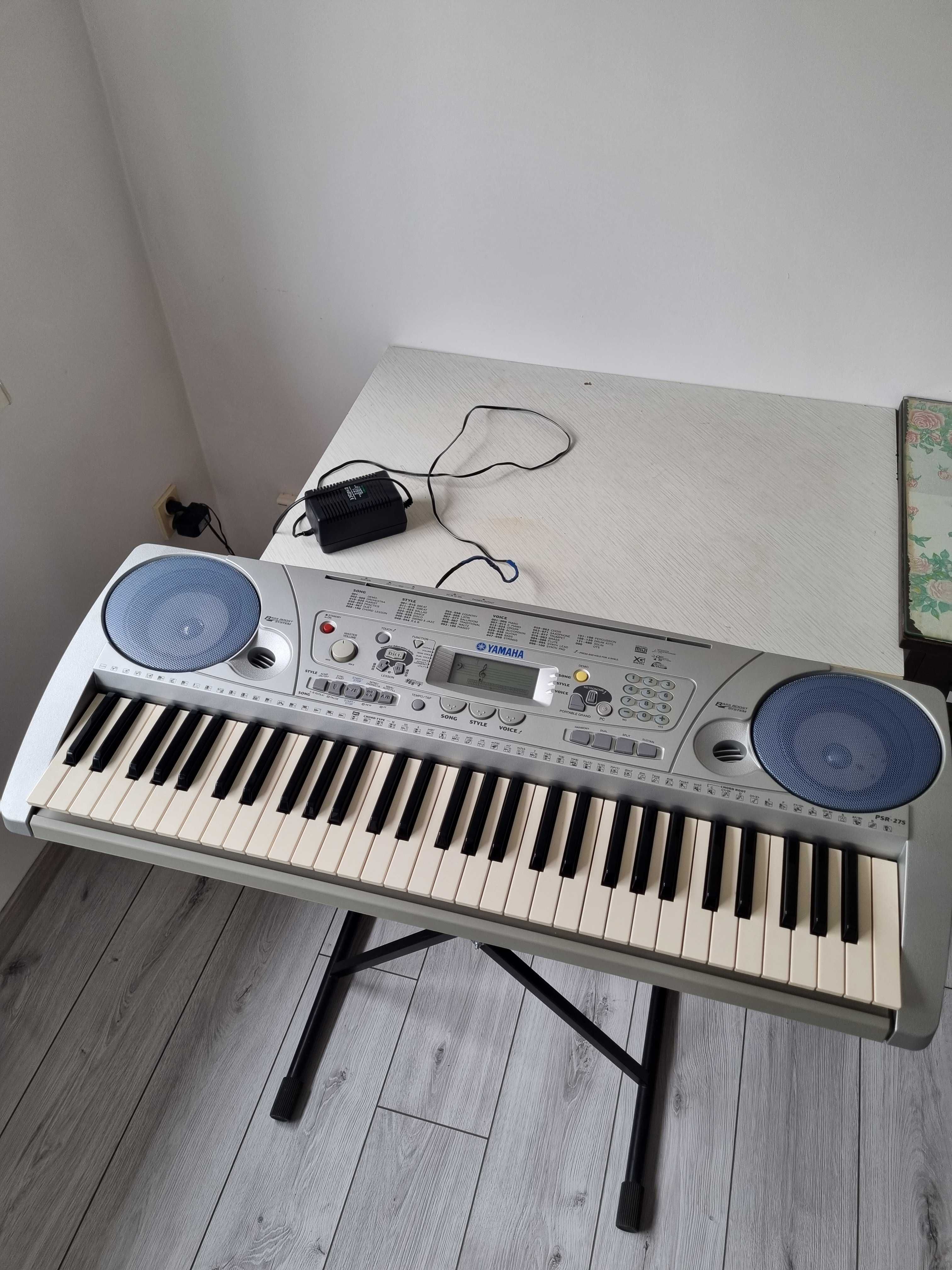 Keybord Yamaha PSR-275