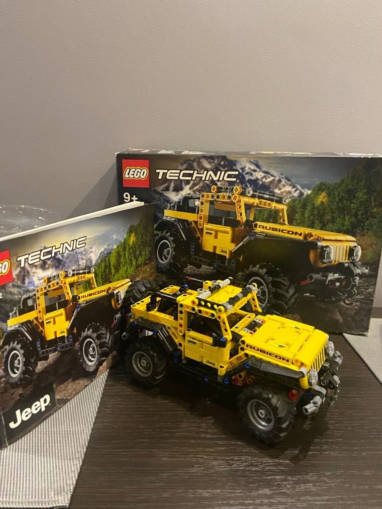 Lego Technic - Jeep 42122