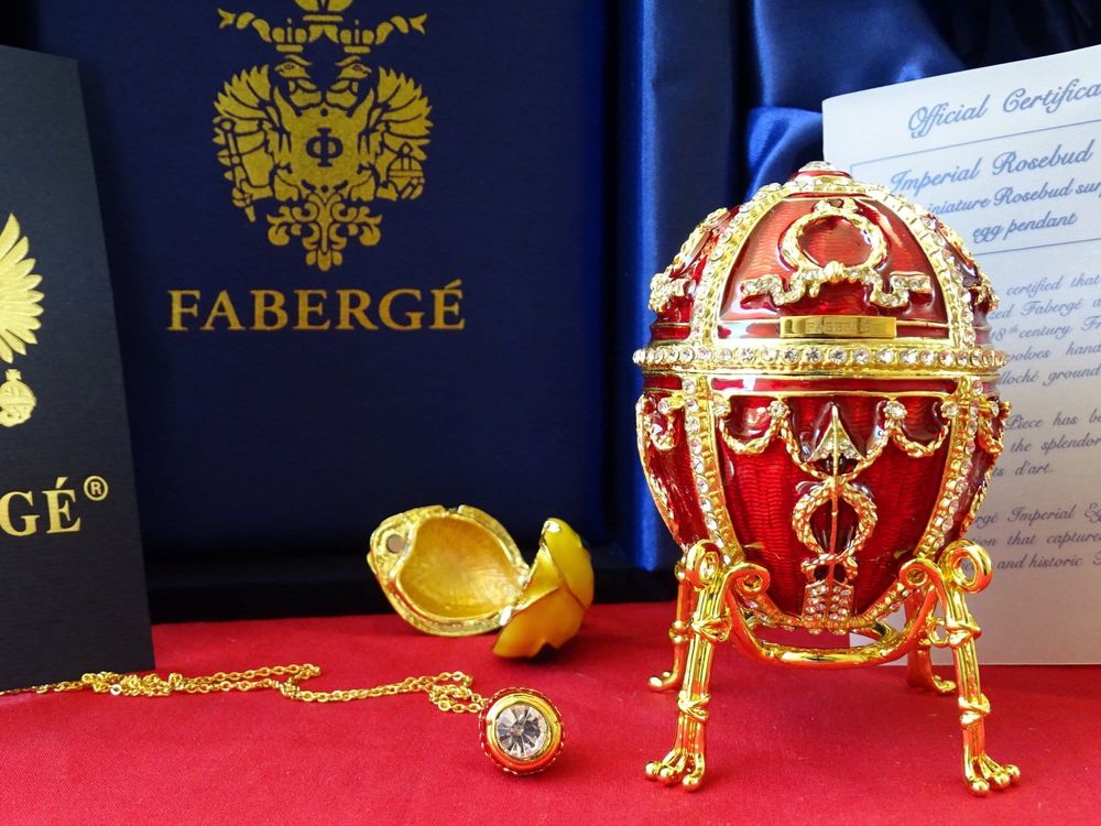 czerwono-złote jajko fabergé