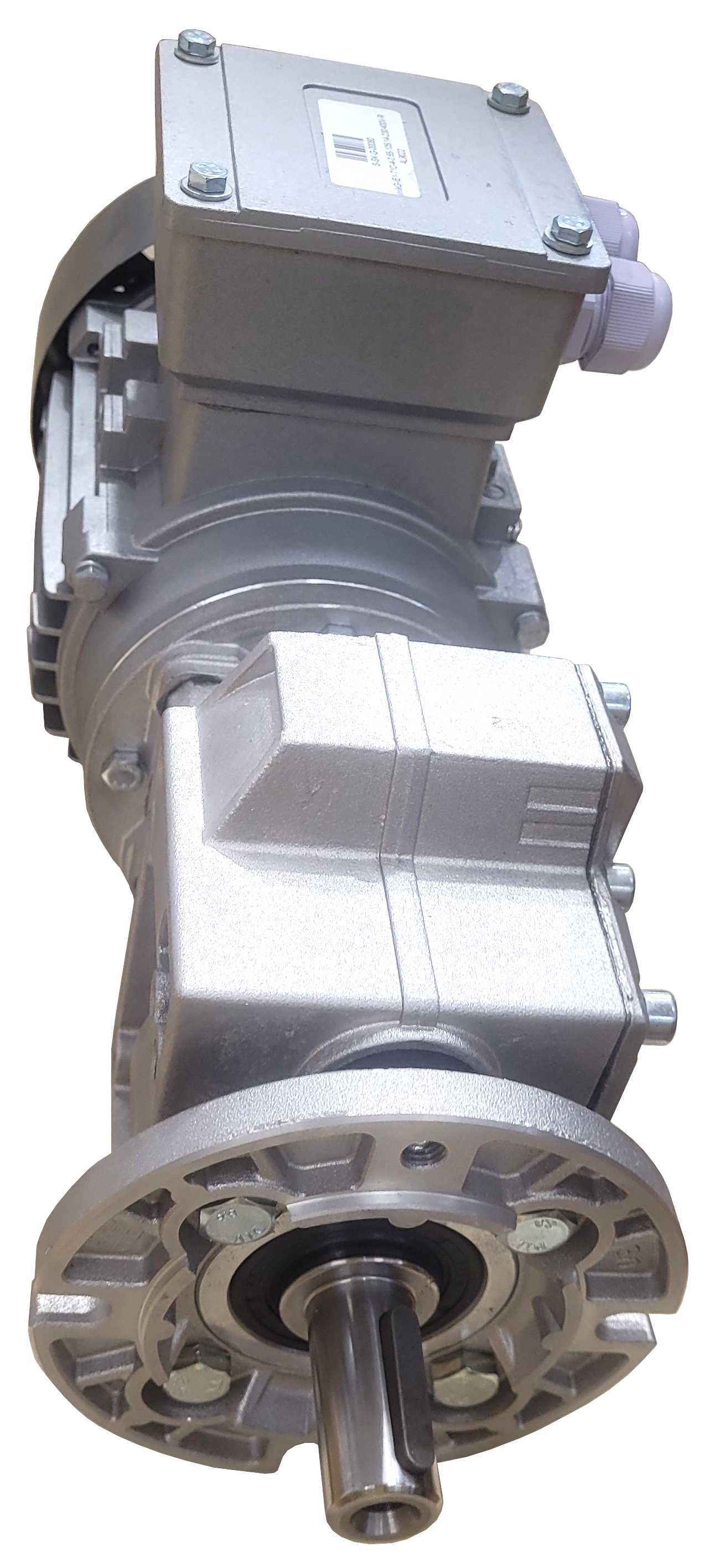Silnik elektryczny trójfazowy 0,55 kW 1390 obr/min typ IE1 71C -4