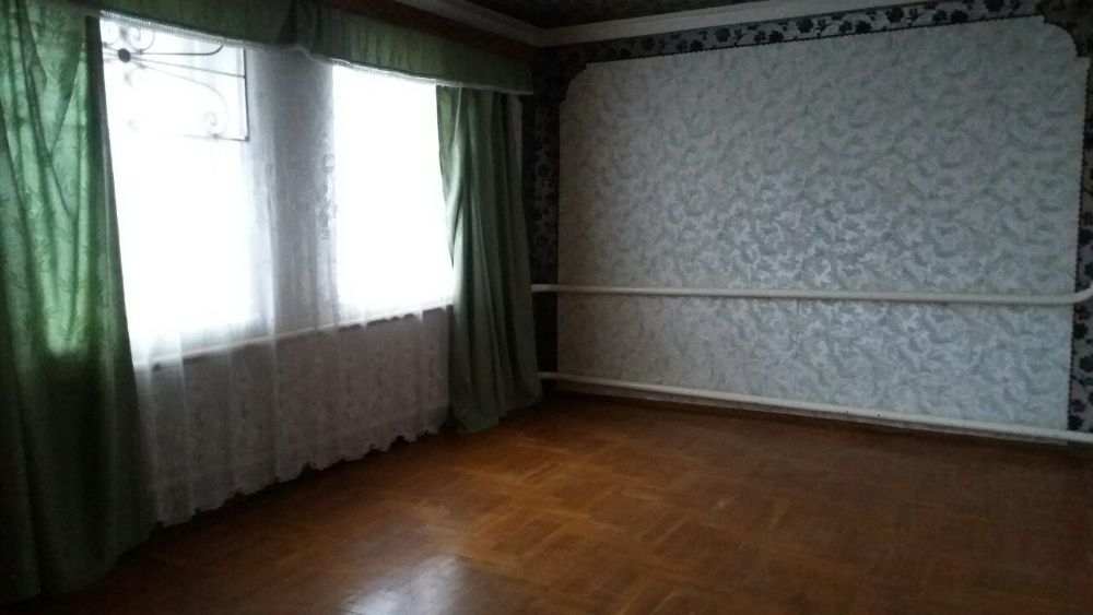 Двухэтажный дом в Пирятине