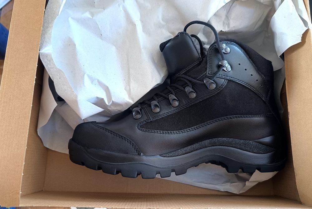 Buty trekkingowe za kostkę , prorektor nowe 44
