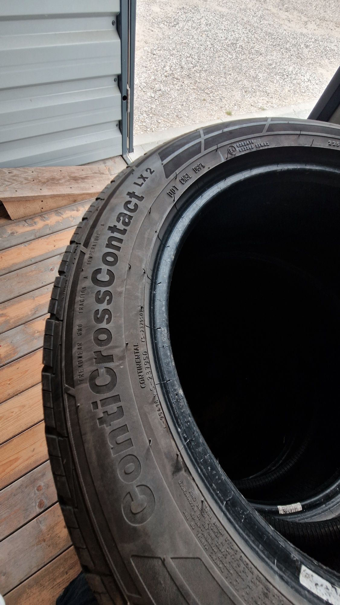 Continental ContiCrossContact LX2 M+S 225/55 R18 4szt. ~5-6mm