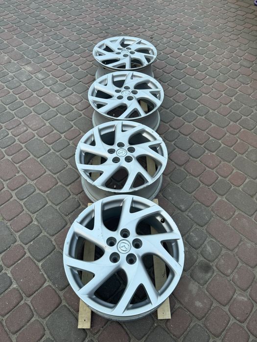 Легкосплавні диски Mazda r18