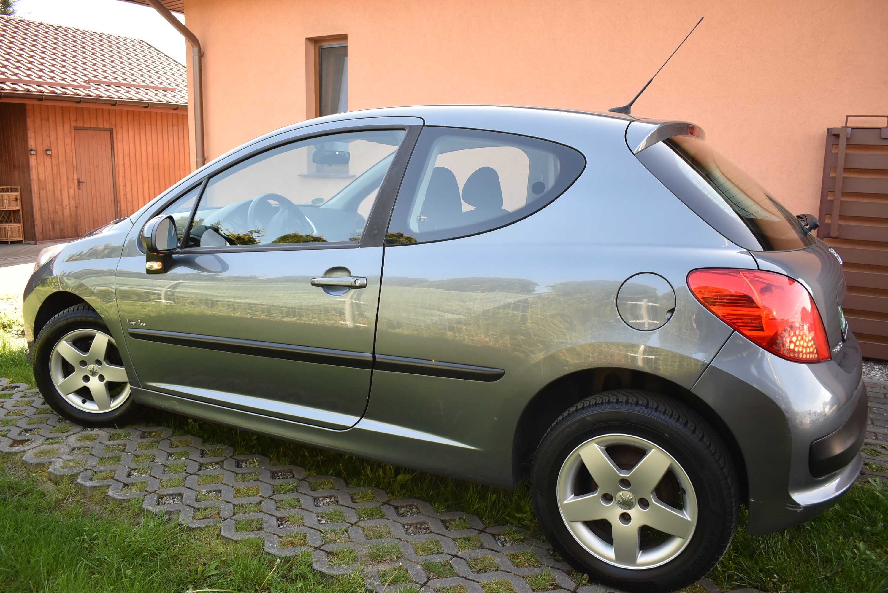 1,4 benz.75 KM 3-drzwi klimatyzacja wymieniony rozrząd Halogeny Aluski