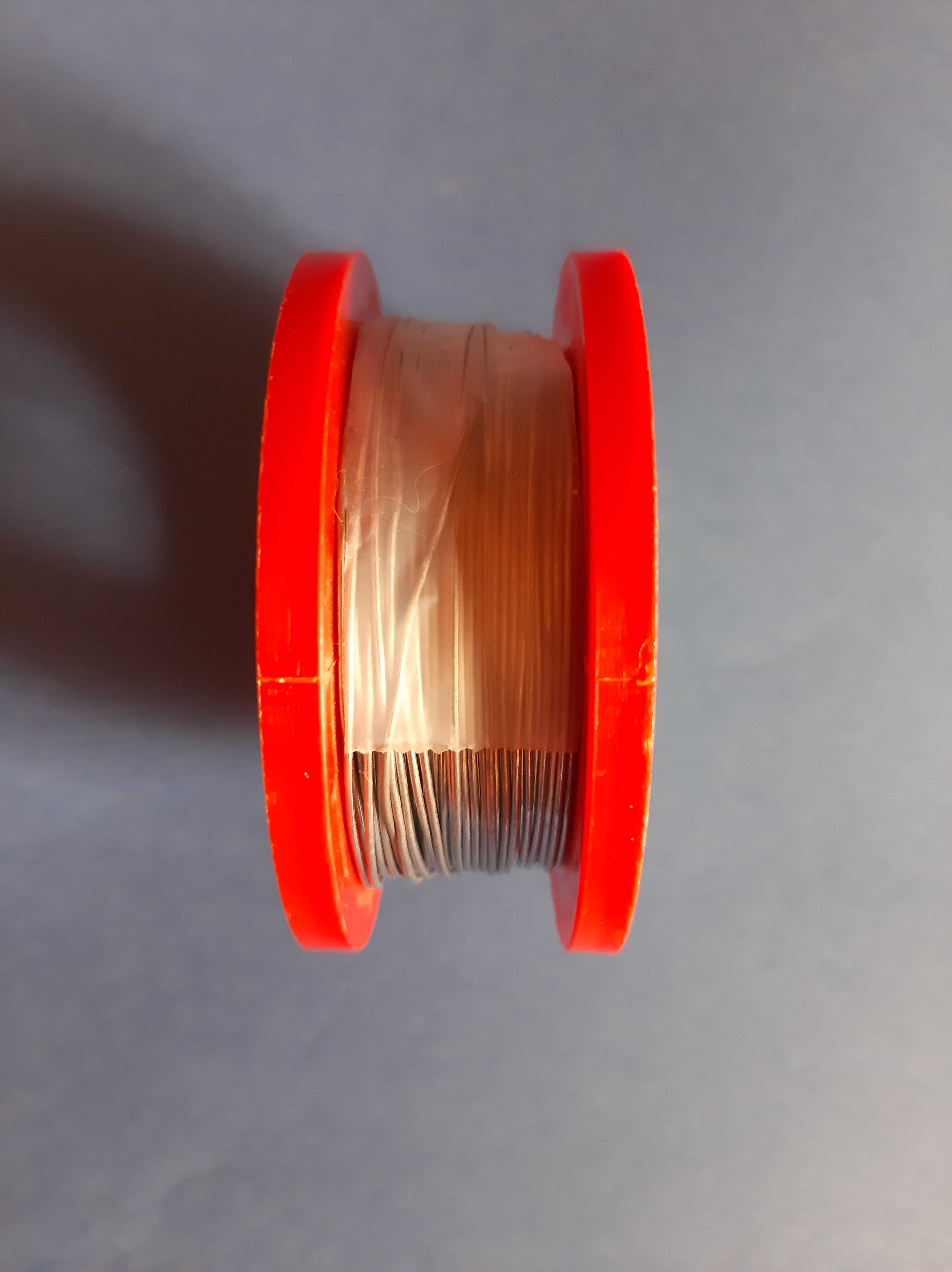 Solda de estanho para electrónica