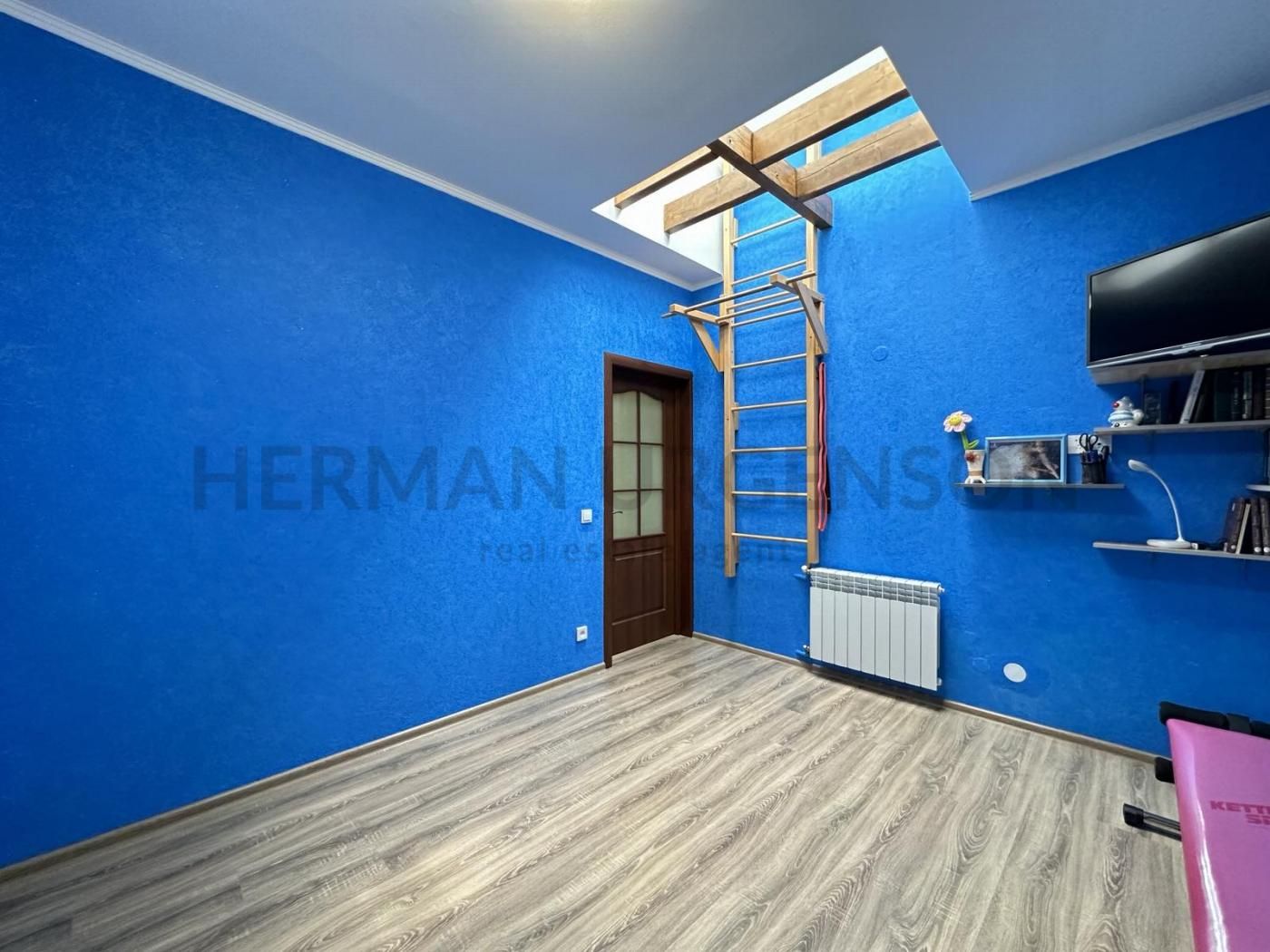 Продаж 4к квартири 115 м.кв / вул. Сiкорського, Новий район