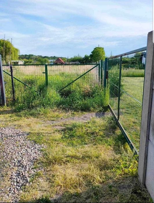 Działka z warunkami zabudowy na dom jednorodzinny lub garaże