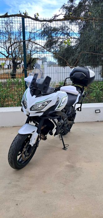 Kawazaky Versys 650 muitos extras