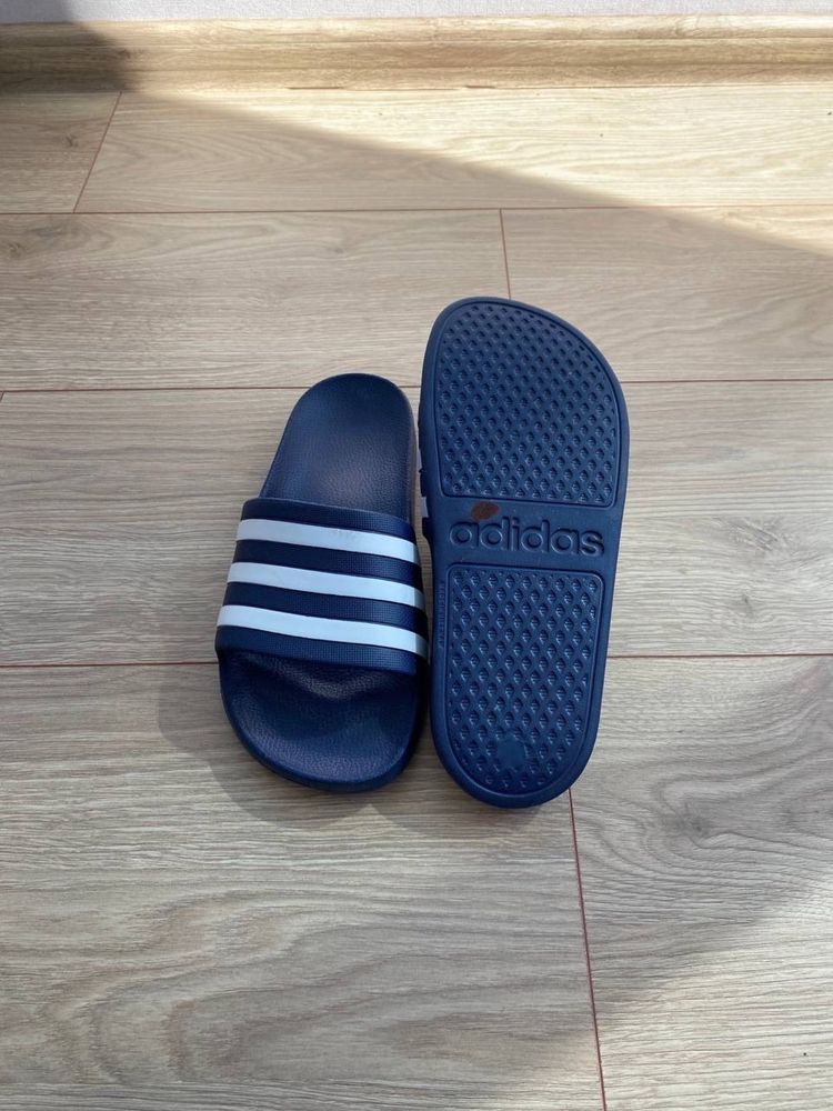 Тапочки Adidas