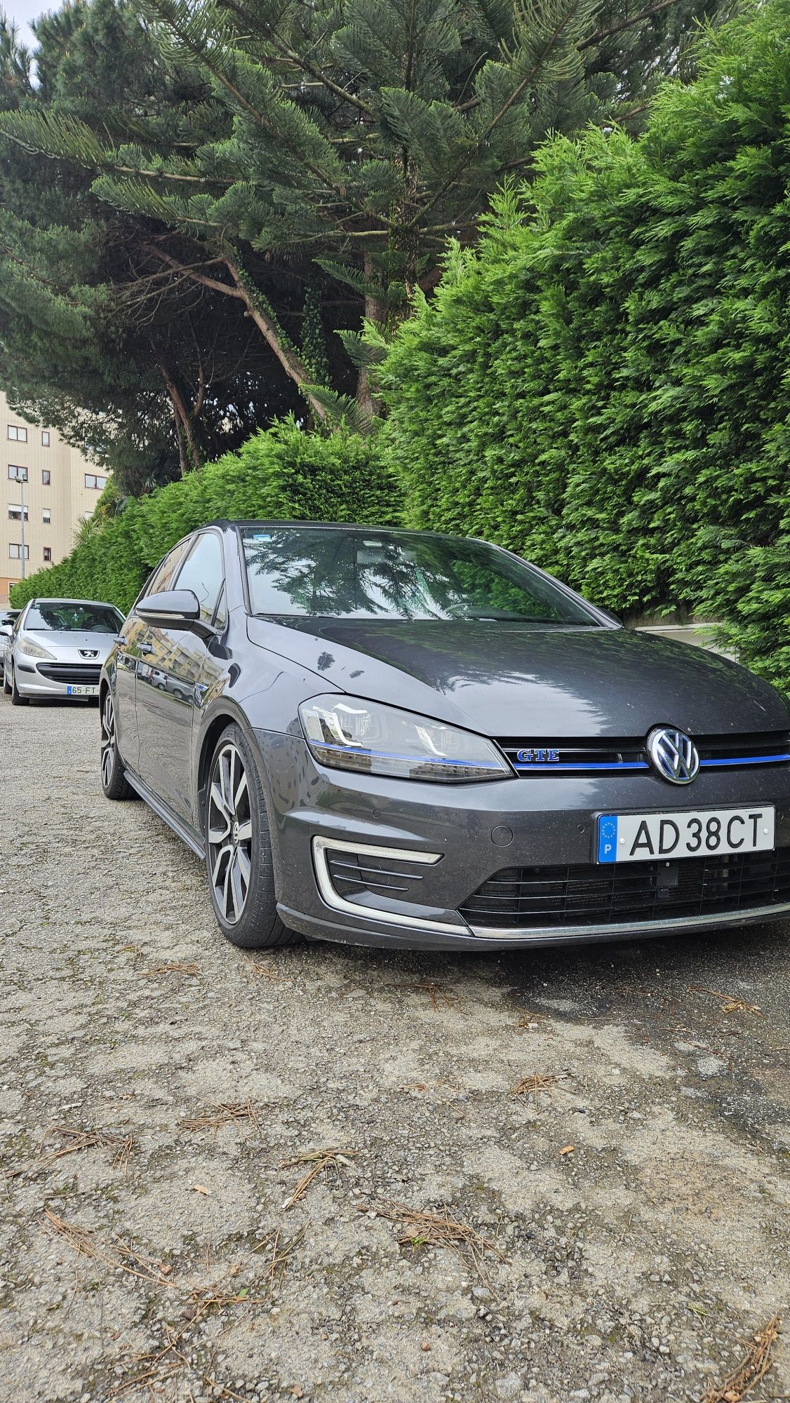 Volkswagen Golf GTE 1.4 Hibrido plug in aceito troca por Mini