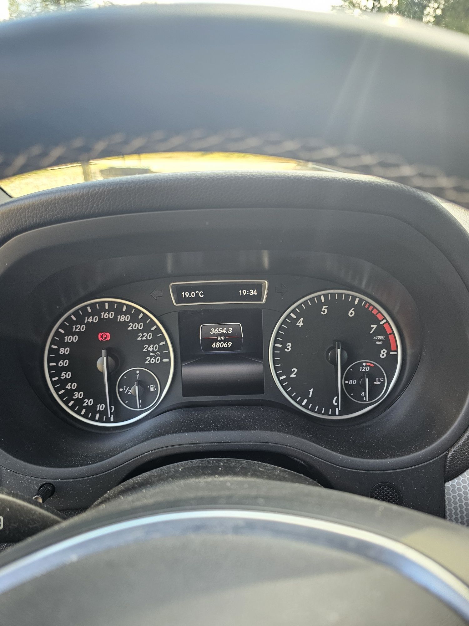 Mercedes Benz B180 | 48069km