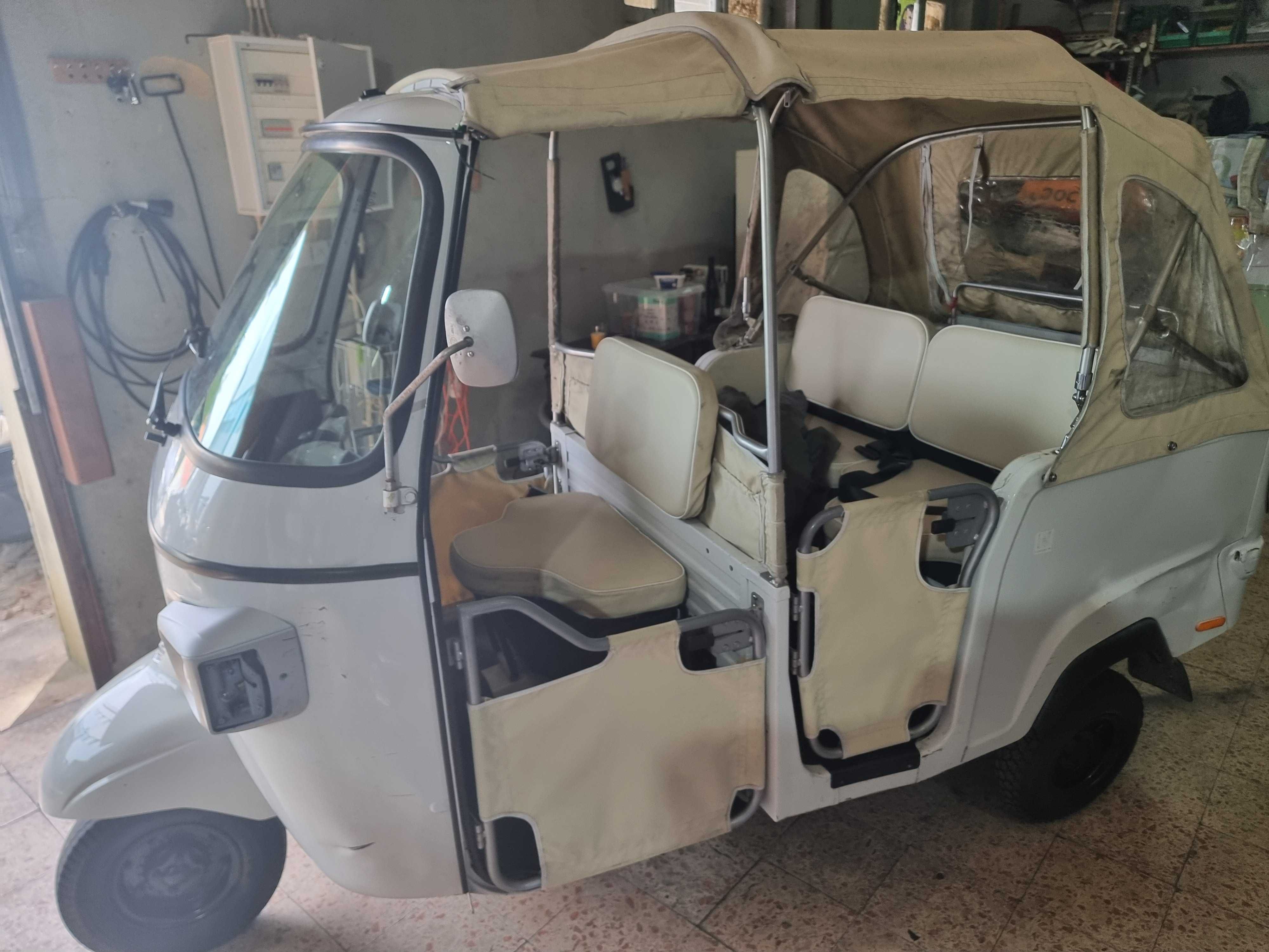 Tuk tuk piaggio calessino 200