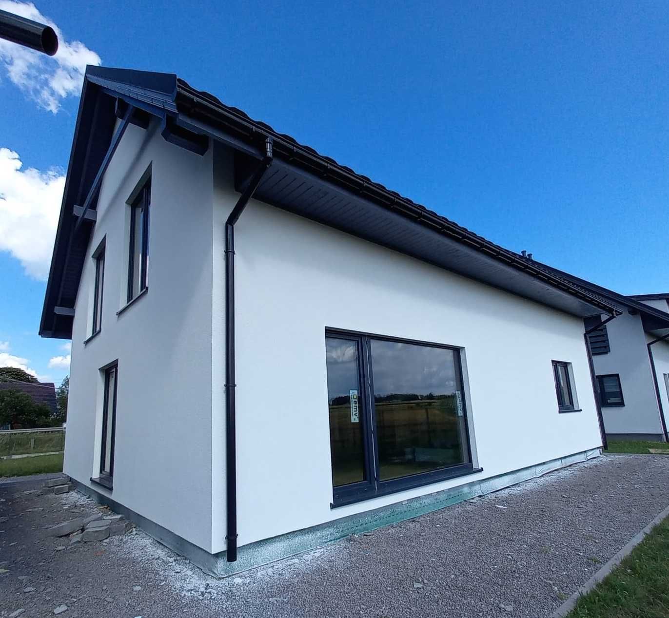 Dom ALEX z ekspozycji 170 m2  z instalacjami !