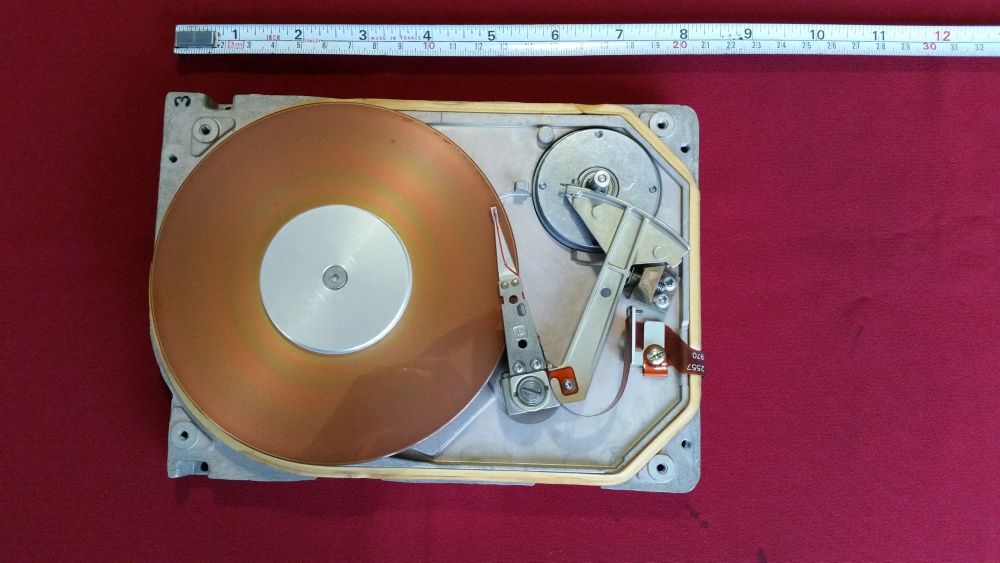 Vintage HDD 5,25" Seagate Model ST-225 - Museu informatico