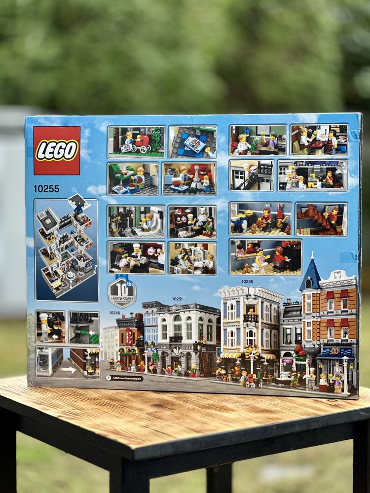 LEGO 10255 Creator Expert - Plac Zgromadzeń