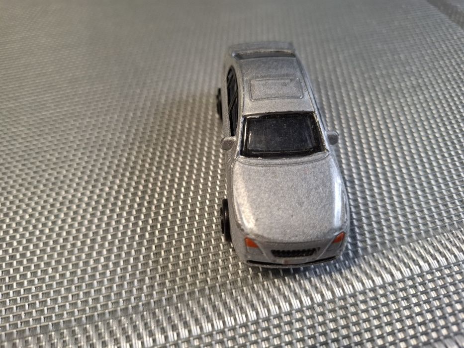 Model samochodu skala 1:64