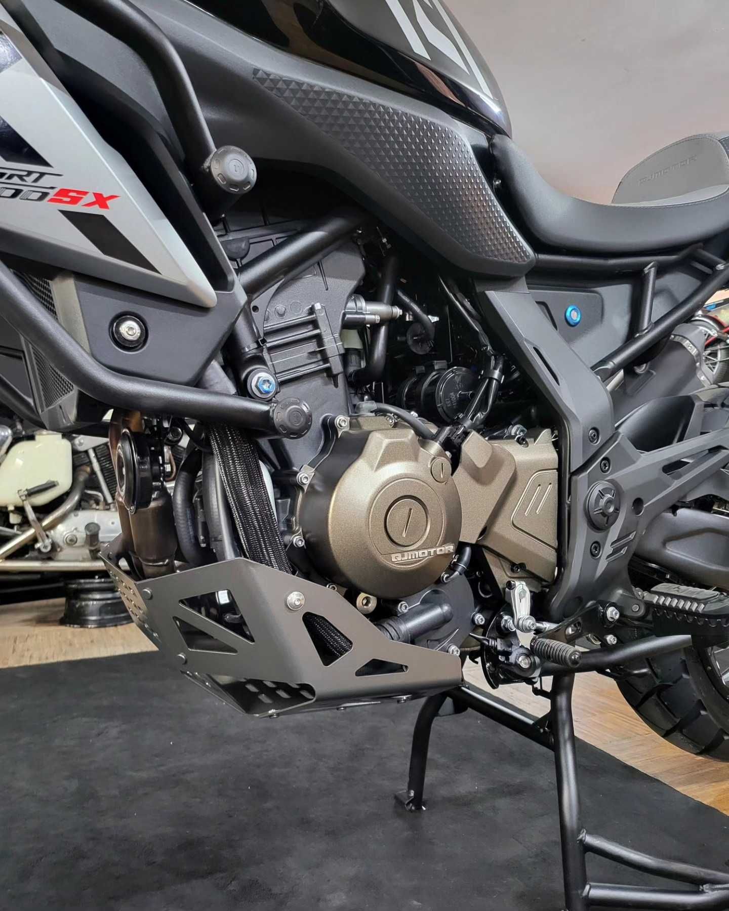 QJ Motor SRT 600SX
