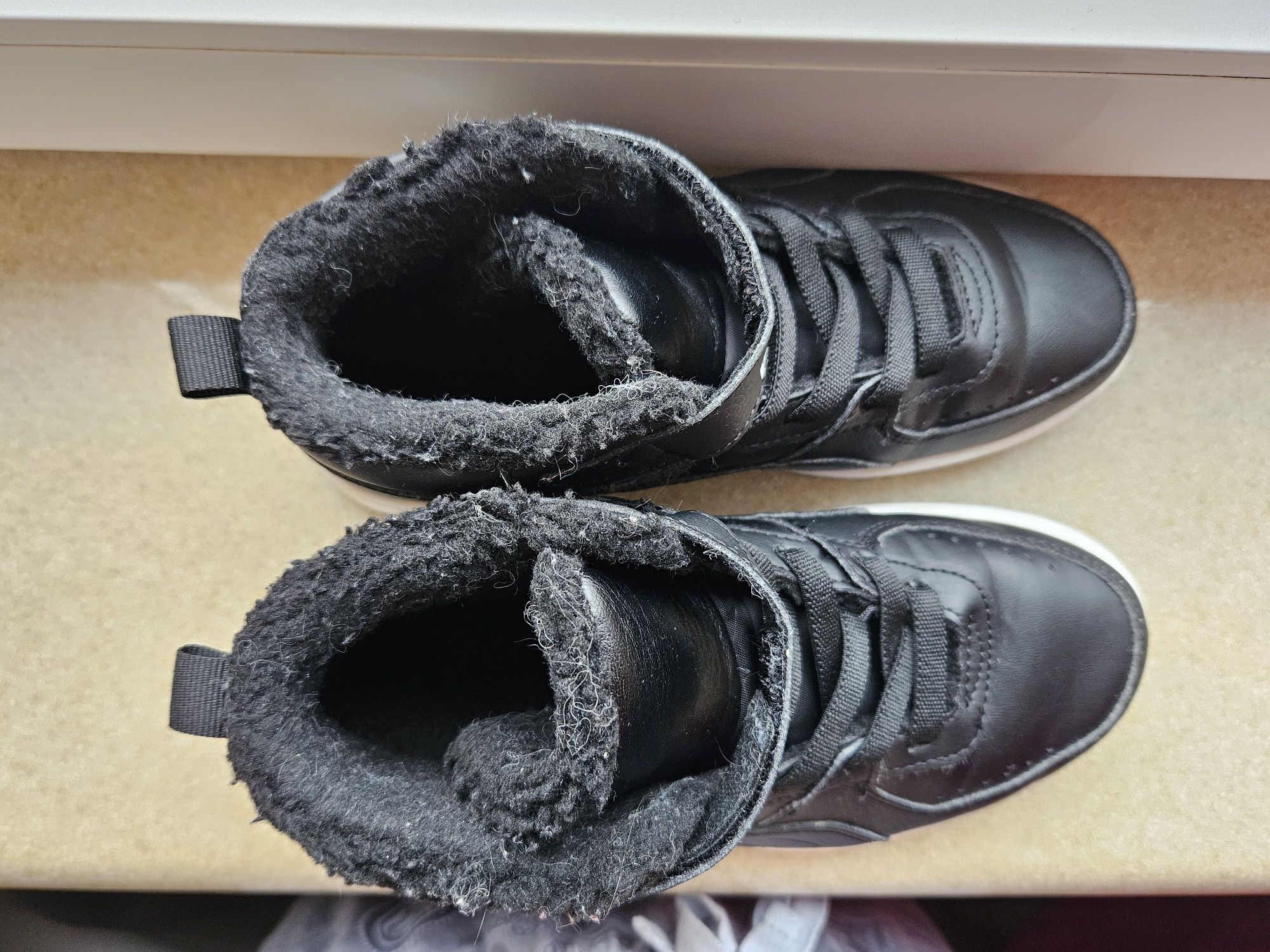Zimowe buty unisex Puma, rozmiar 34