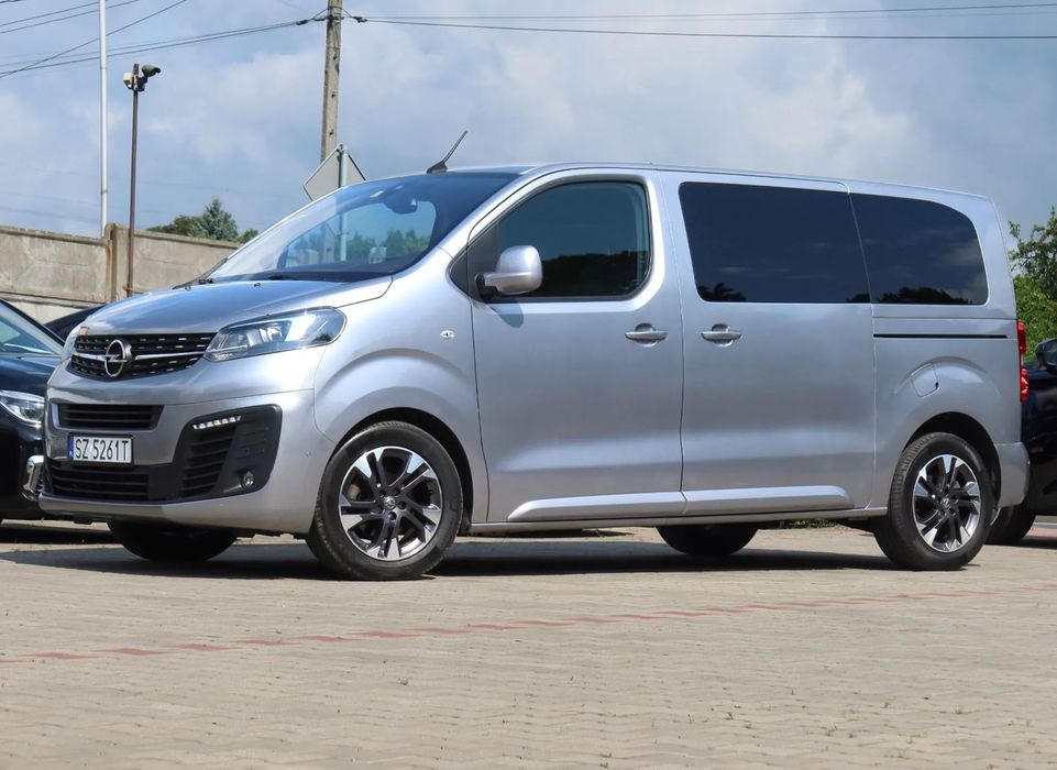 Toyota Proace Verso VIP 180 aut 7os. Full Masaż Panorama HUD hak Webasto ACC Blis Keyles