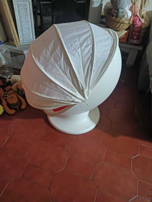 Cadeira ovo criança