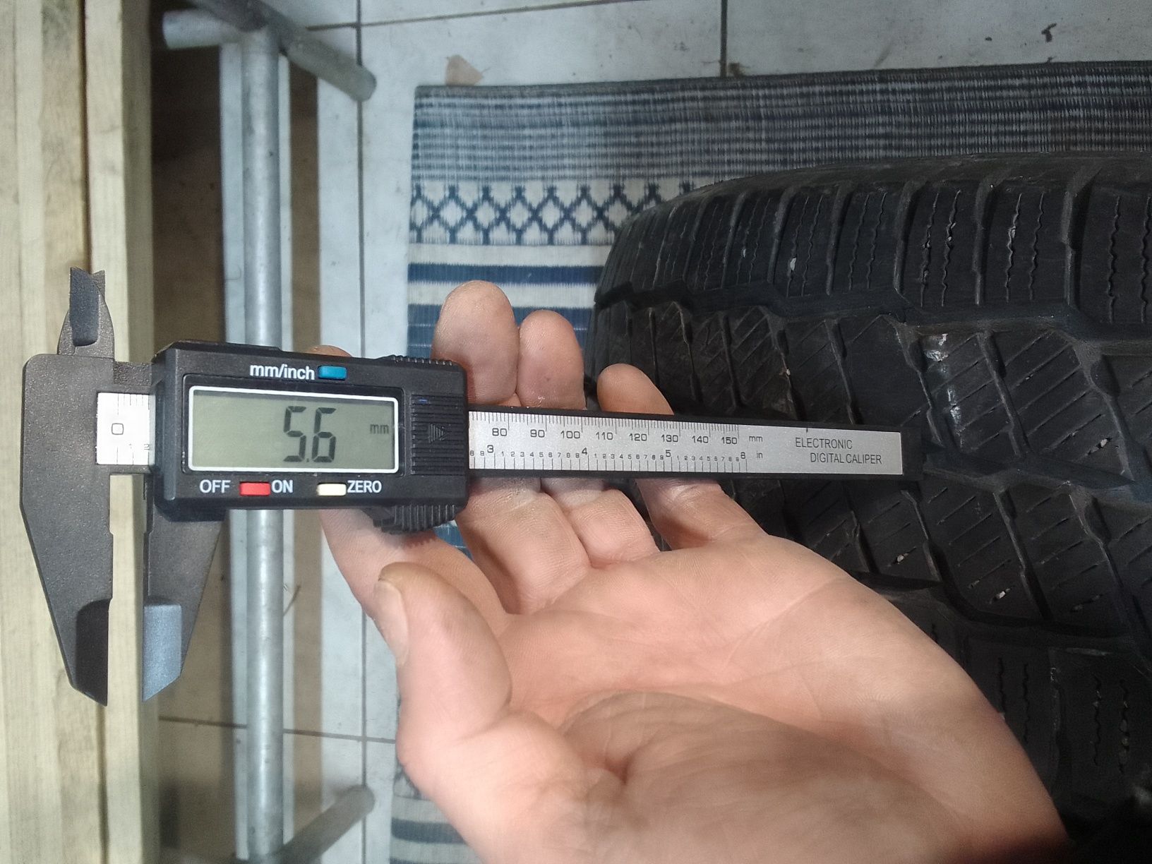 2 Opony zimowe 205/65r16C GOODRIDE