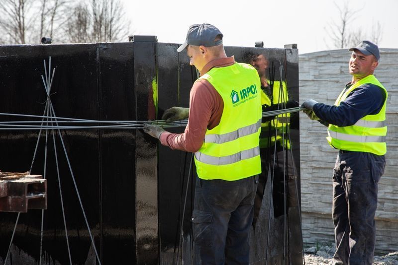 Kanał samochodowy Warsztatowy betonowy 4m do garażu Katowice, szamba