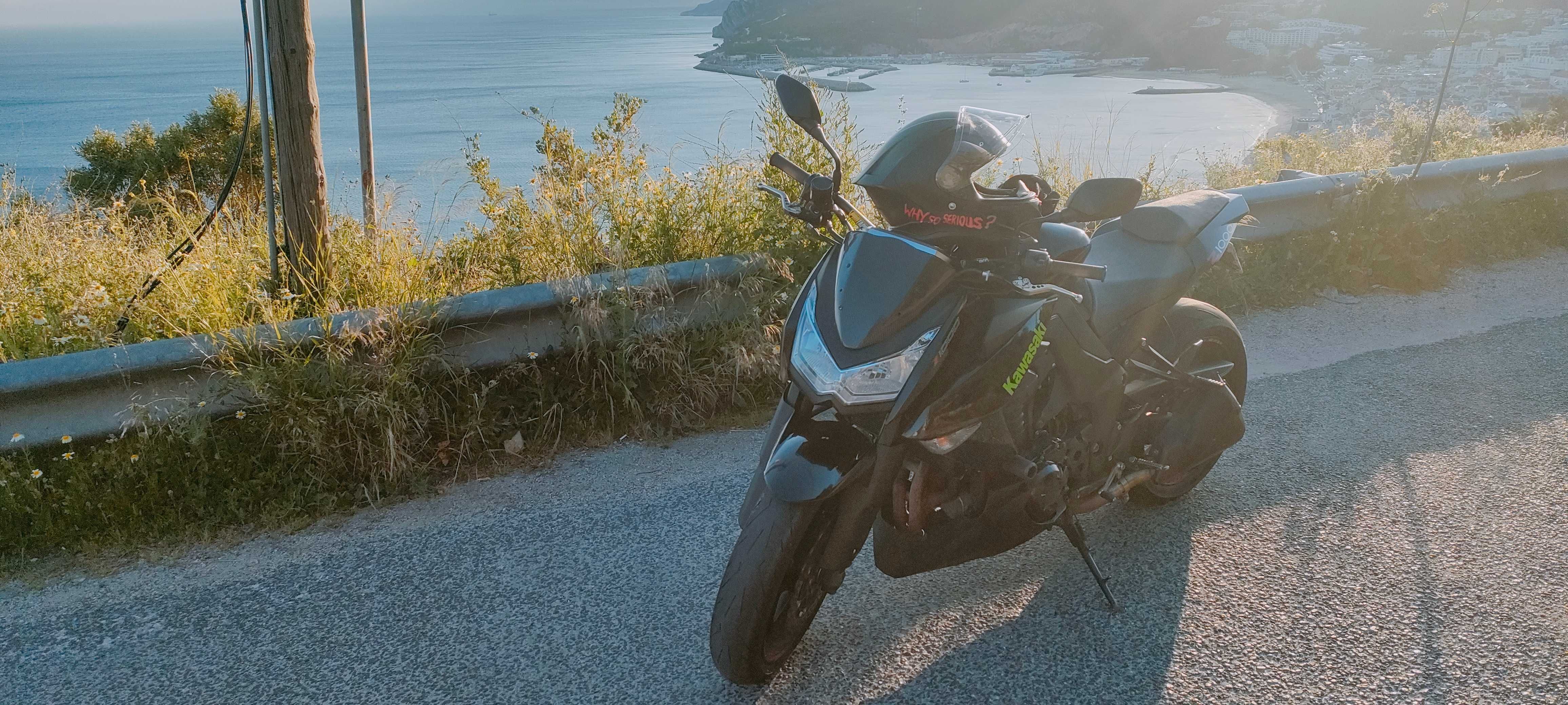 Kawasaki Z1000r impecável