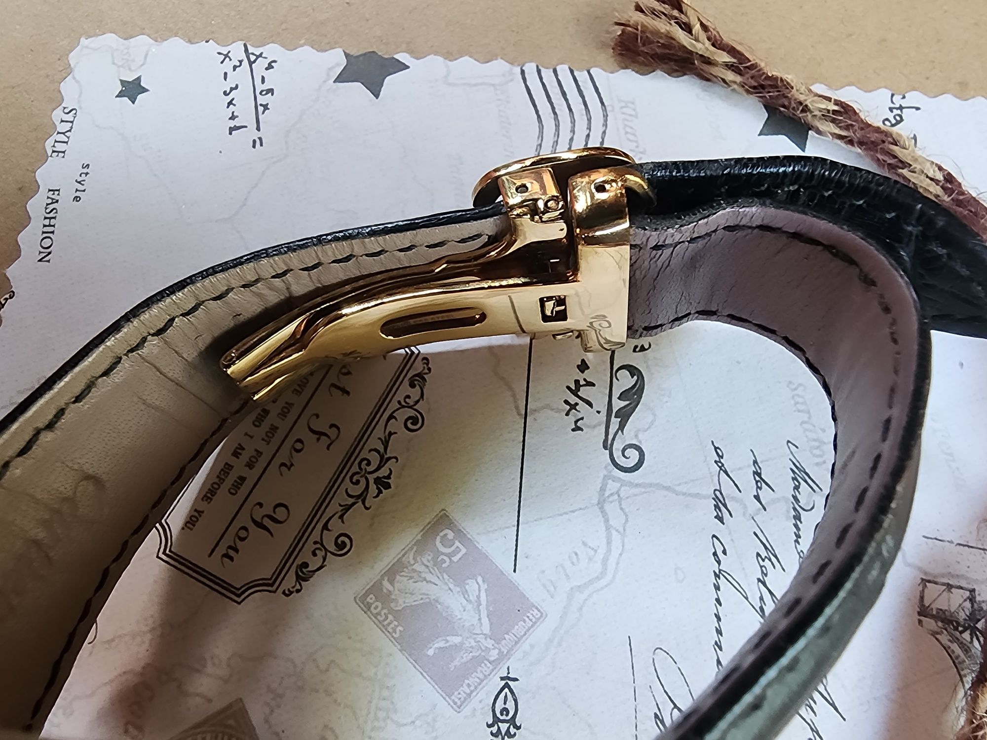 Наручные часы Cartier
