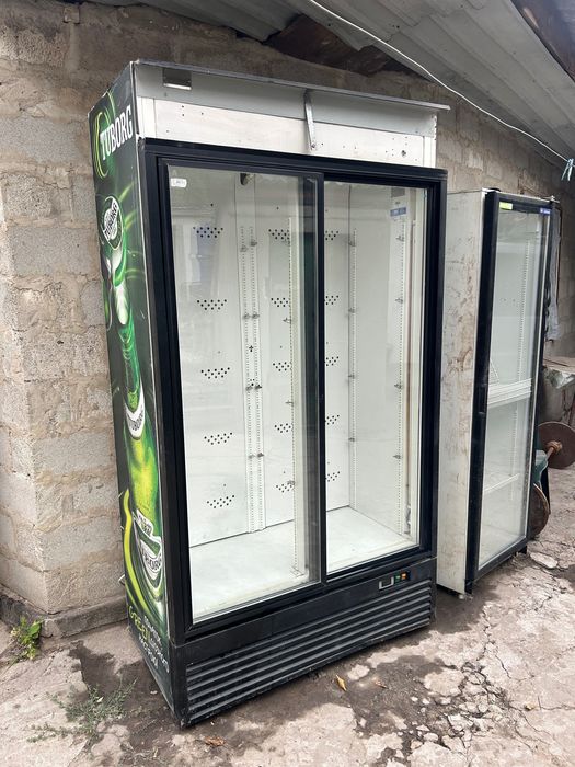 Холодильный шкаф,холодильник