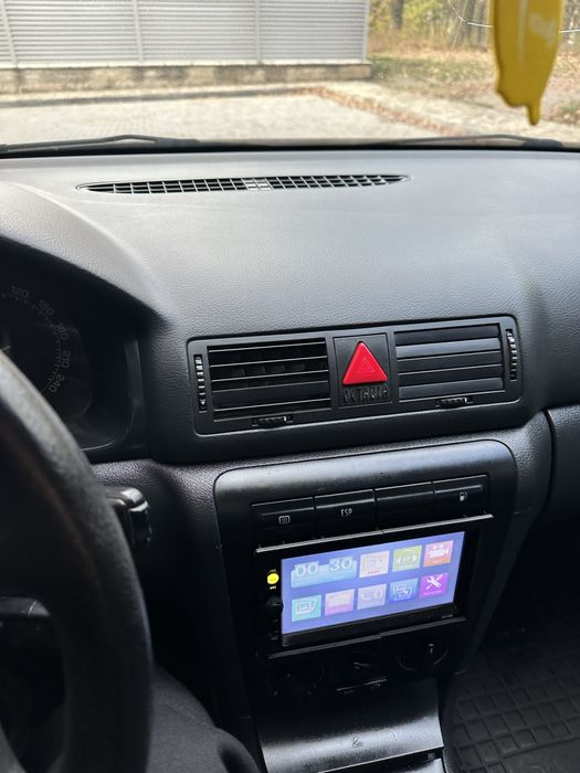 Skoda Octavia  покоління/Tour 2006 рік 1.6 МПІ