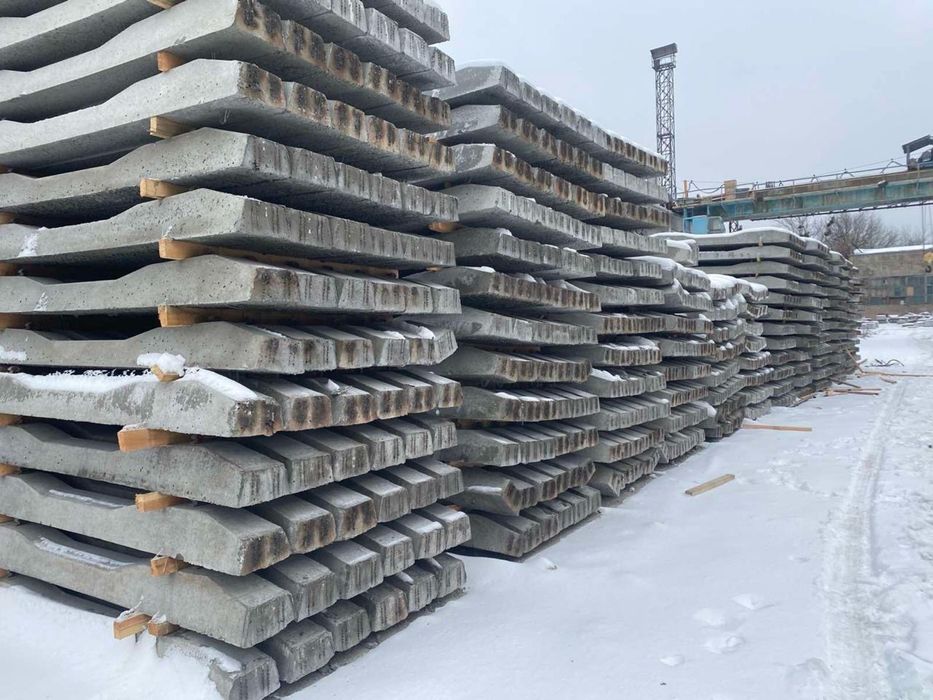 Шпалы Ж/Б новые, крипёж для рельсы Р50 типа КПП, 3500 грн. комплект.